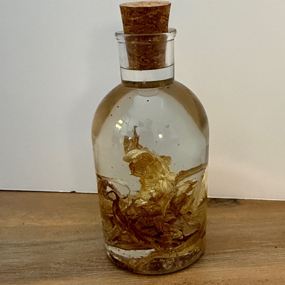 Unique Resin Decorative Bottle with Natural Dried Sunflower Petals